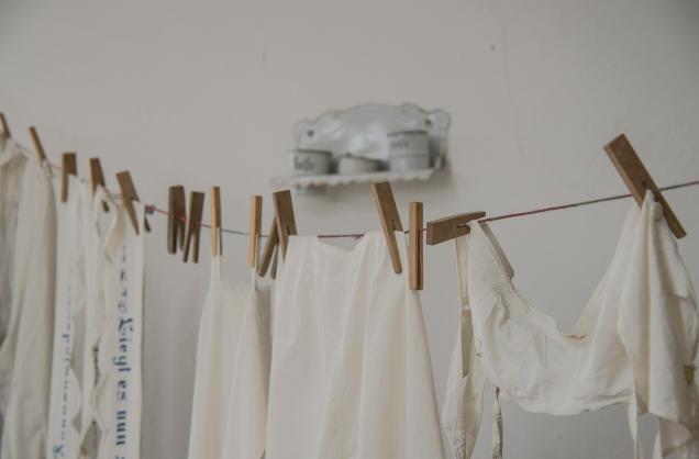 how to wash a load of white clothes